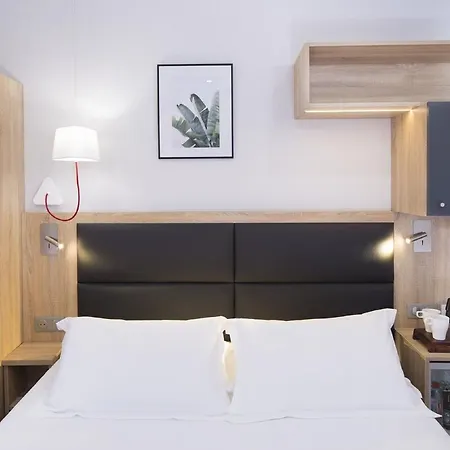 Daumesnil-vincennes Hotel 3*