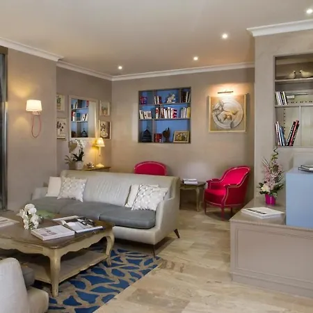 Hotel Daumesnil-vincennes 3*