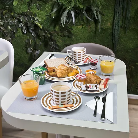 Hotel Daumesnil-vincennes 3*