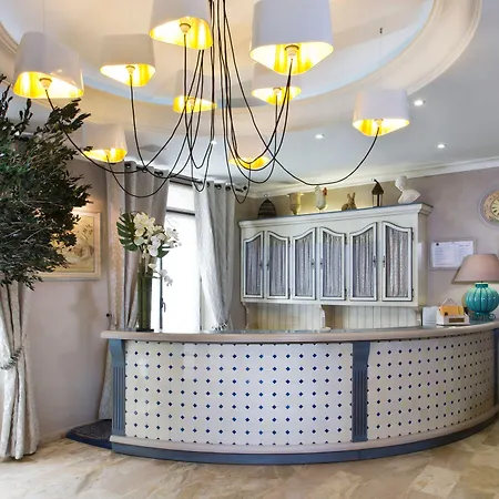 Daumesnil-vincennes Hotel