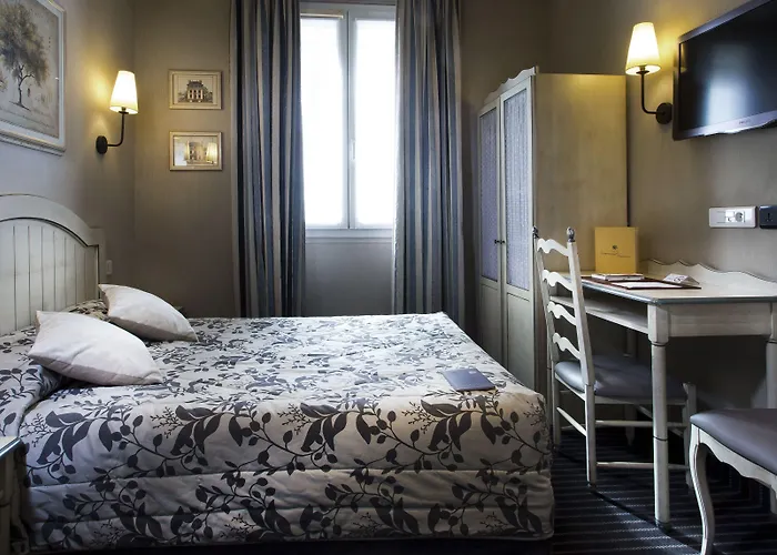 Hotel Daumesnil-vincennes Vincennes