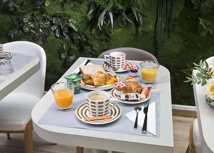 Hotel Daumesnil-vincennes 3*