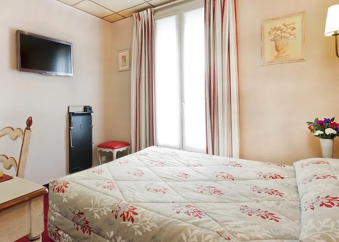 Hotel Daumesnil-vincennes 3*